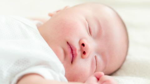Sistem Pencernaan Bayi di Bulan Pertama