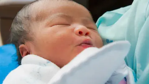 Tips Merawat dan Menjaga Bayi Baru Lahir
