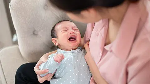 Kolik pada Bayi, Ketahui Penyebab dan Cara Mengatasinya