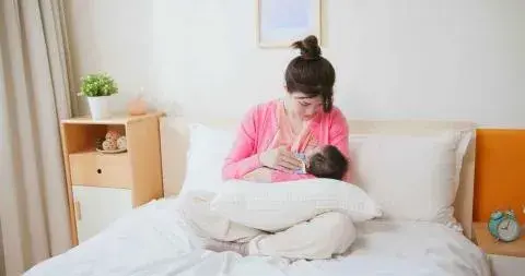 Barang Wajib Punya untuk Ibu Menyusui
