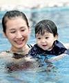 Tips Aman Berenang dengan Anak