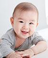 Stimulasi untuk Mendukung Perkembangan Si Kecil di Usia 4 Bulan 